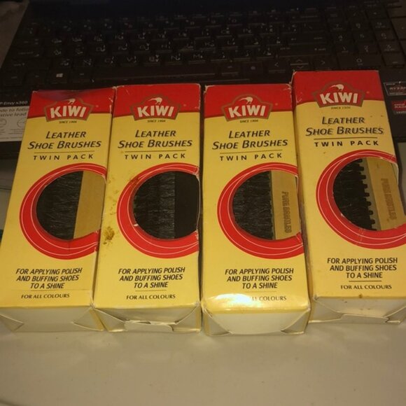 Lot of 4 Packs Kiwi Brushes for Leather shoes - Picture 1 of 6